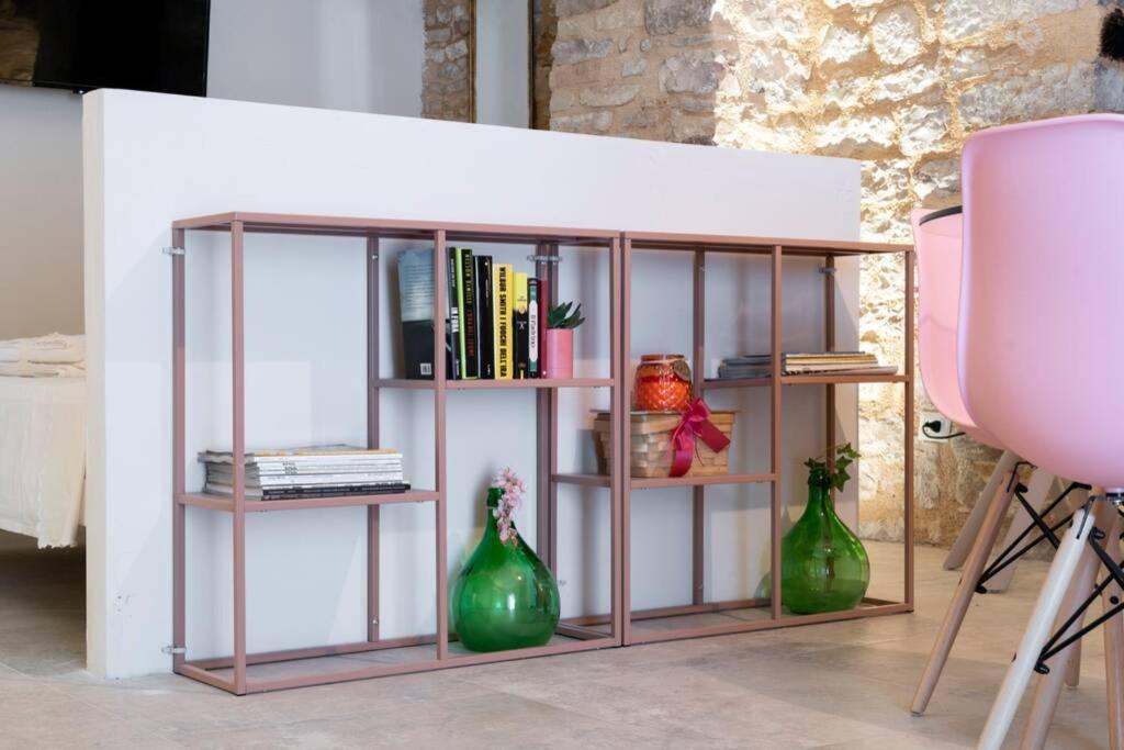 Cornelia Cavern Cosy Studio Apartment In Spello Luaran gambar