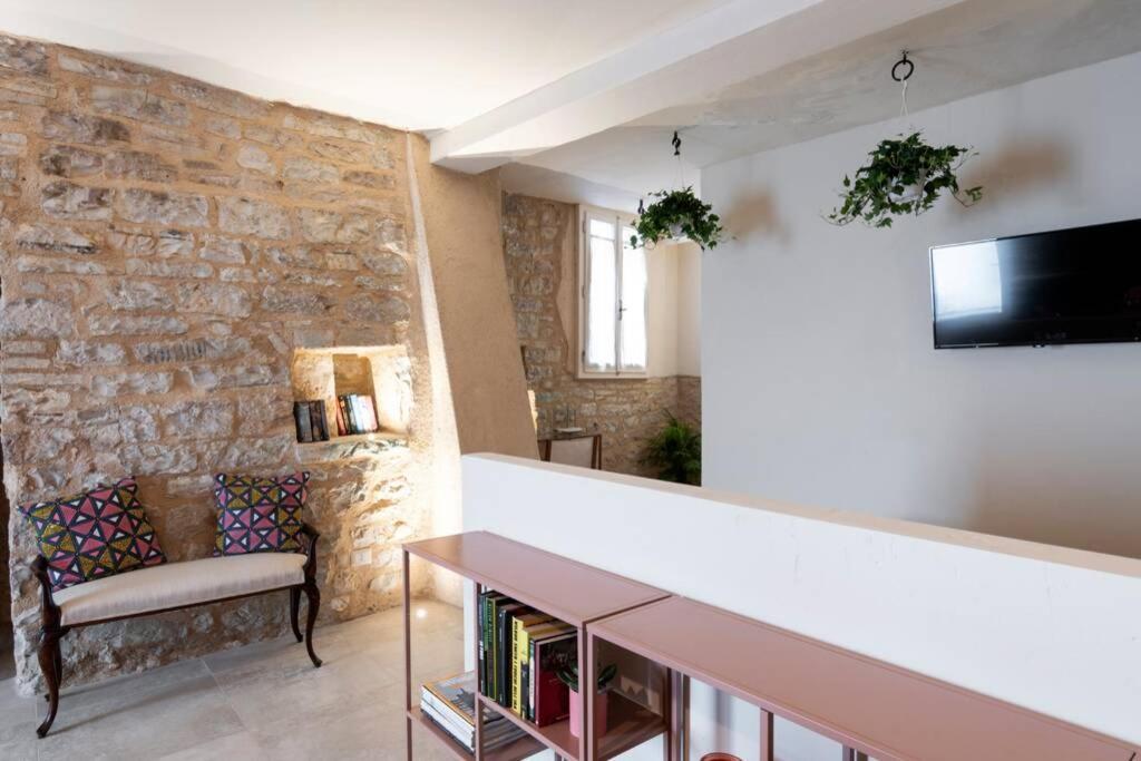 Cornelia Cavern Cosy Studio Apartment In Spello Luaran gambar