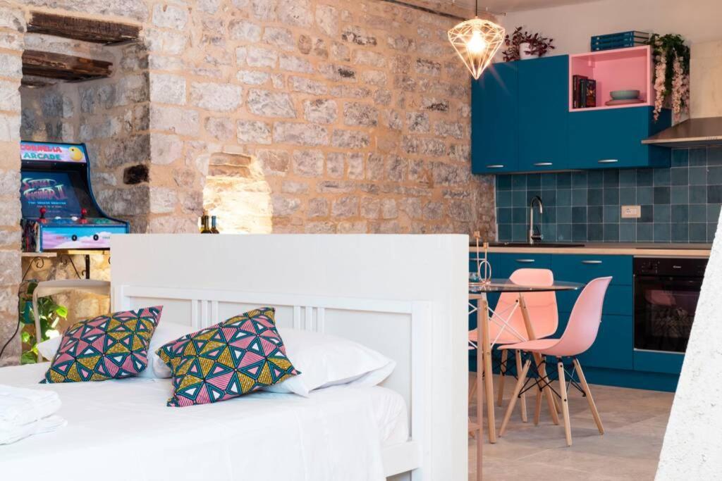 Cornelia Cavern Cosy Studio Apartment In Spello Luaran gambar