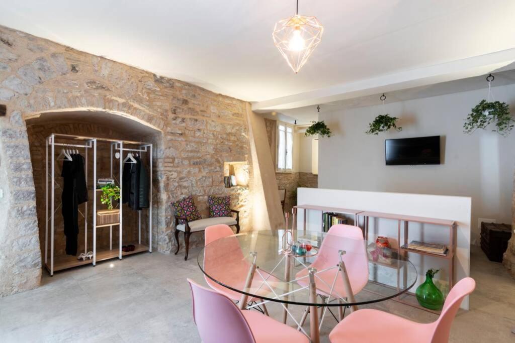 Cornelia Cavern Cosy Studio Apartment In Spello Luaran gambar